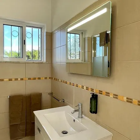 Villa Nicola - Private Pool - 8 Guests - Albufeira